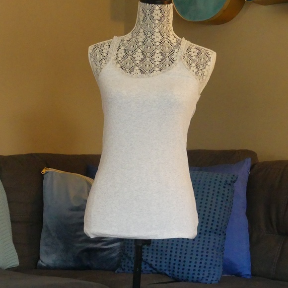 AEO - Off white Layering Tank with Lace Detailing - Picture 1 of 5